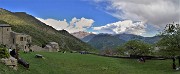 76 All'Abbazia di San Pietro al Monte ombra da nuvoloni